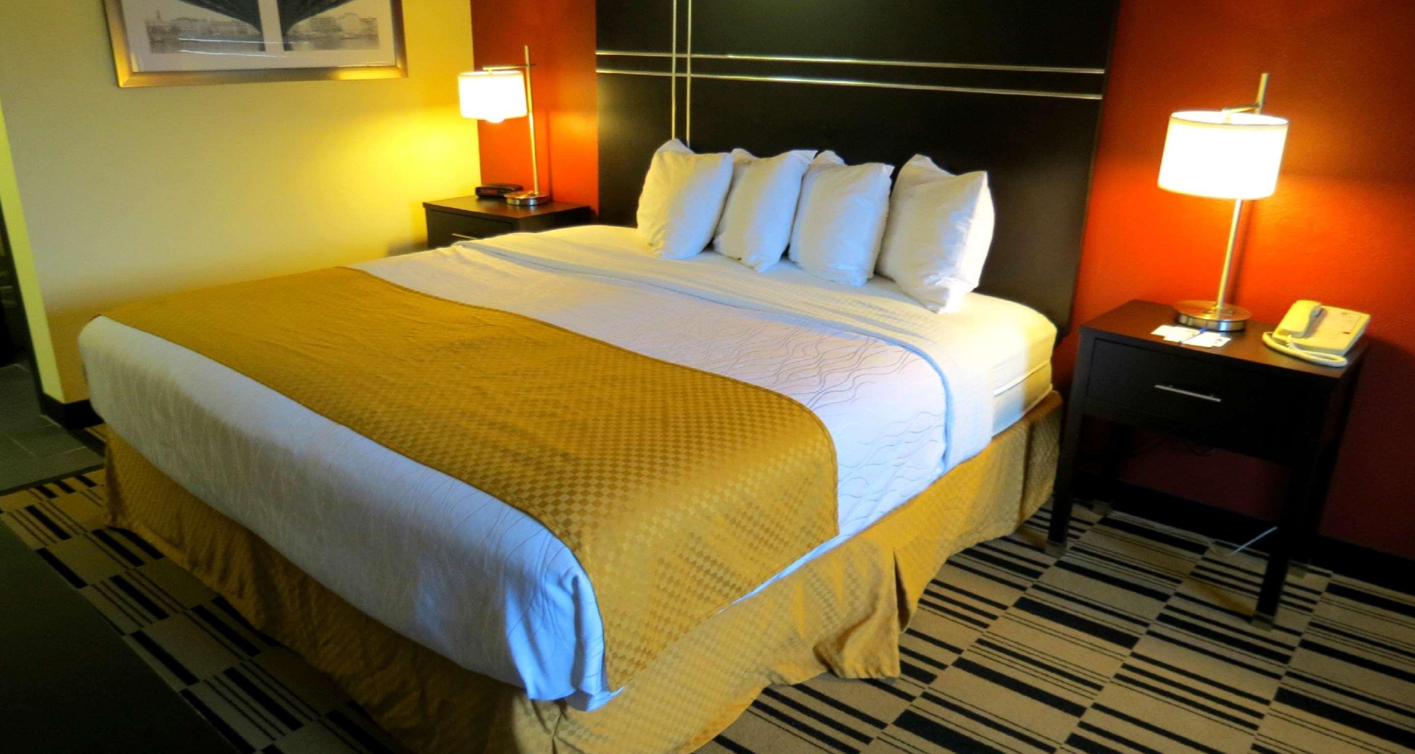Best Western Shippensburg Buitenkant foto